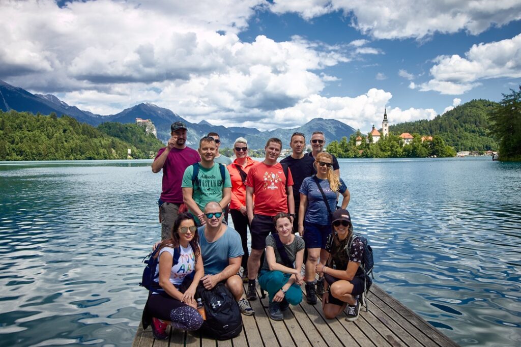 2 Szlovén adranlinfröccs Szlovénia rafting canyoning Bledi-tó Vintgar-szurdok gyalogtúra szervezetten