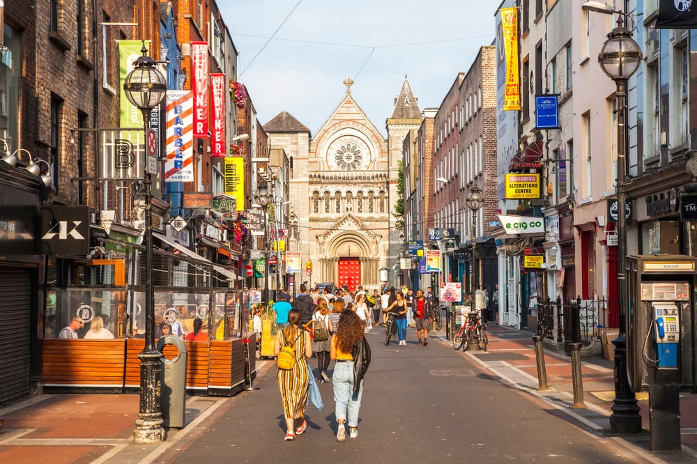 Dublin városnézés Írország kalandtúra pubok Guiness Trinity College