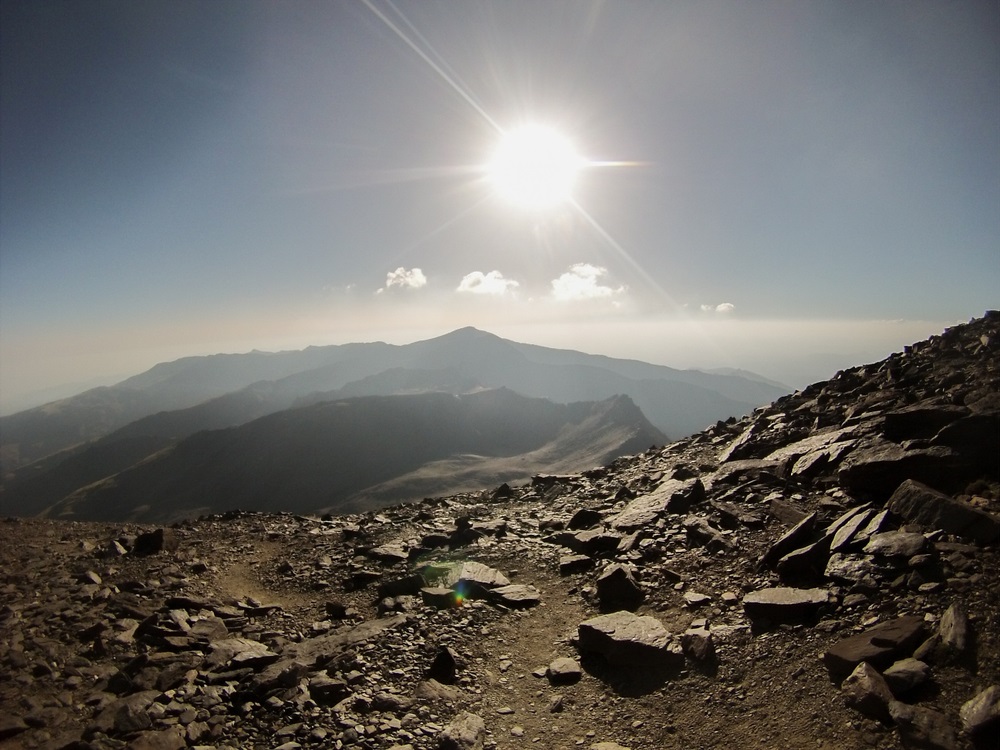 Pico Veleta csúcstúra Sierra Nevada hegységben Andalúziában csoportos kalandutazás