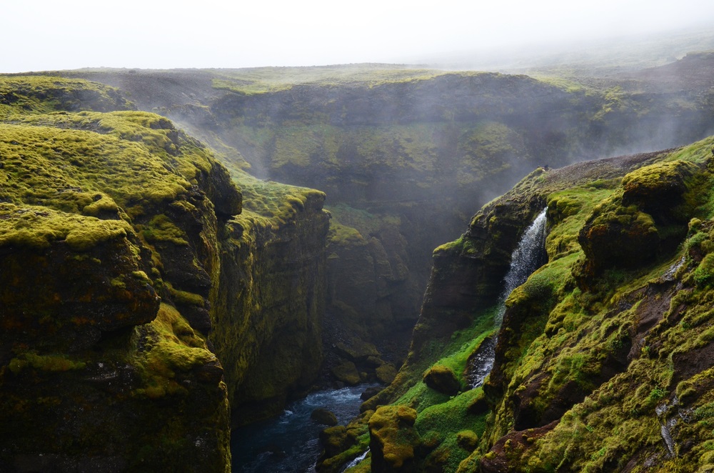 Laugavegur Fimmvörðuháls trekking Izland kalandtúra