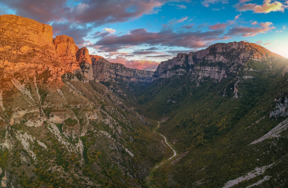 Vikosz kanyon szurdok Görögország kalandtúra