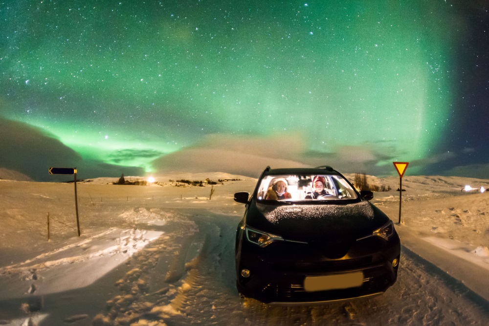 Izland sarki fény aurora borealis vadászat télen