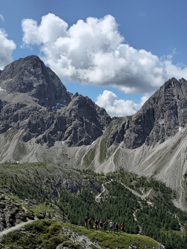 3 Lienzi-Dolomitok gyalogtúra csapattal Karlsbader Hütte Lasertörl