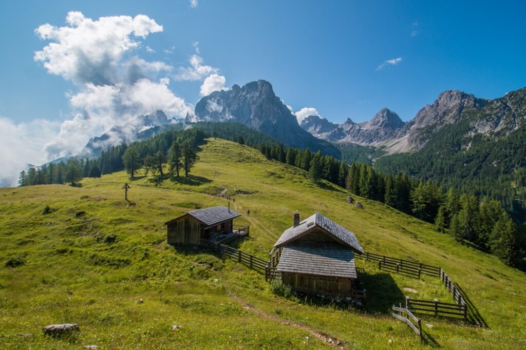 4 Lienzi-Dolomitok túrázás szervezetten Karlsbader Hütte Lasertörl