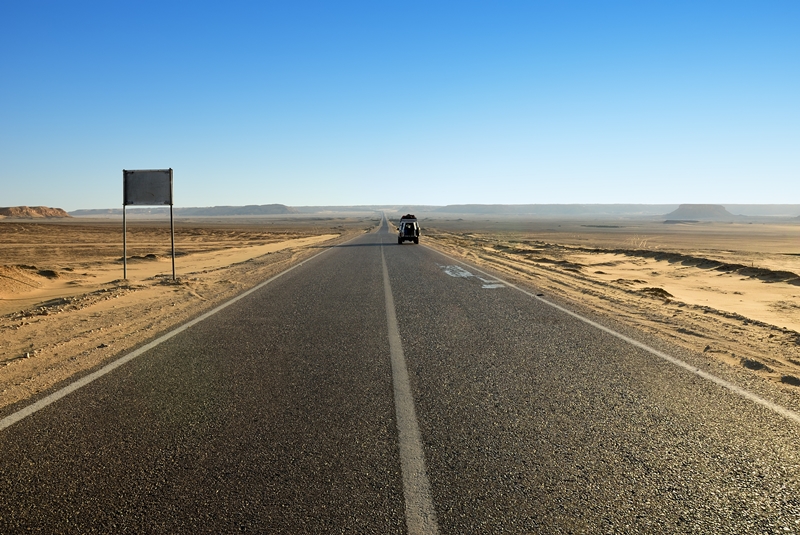 Tar,Road,In,Sahara,Desert,Between,Dakhla,And,Farafra,Oasis.