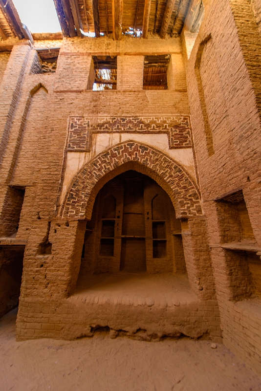 Door,To,The,Building,In,Al,Qasr,,Old,Village,In