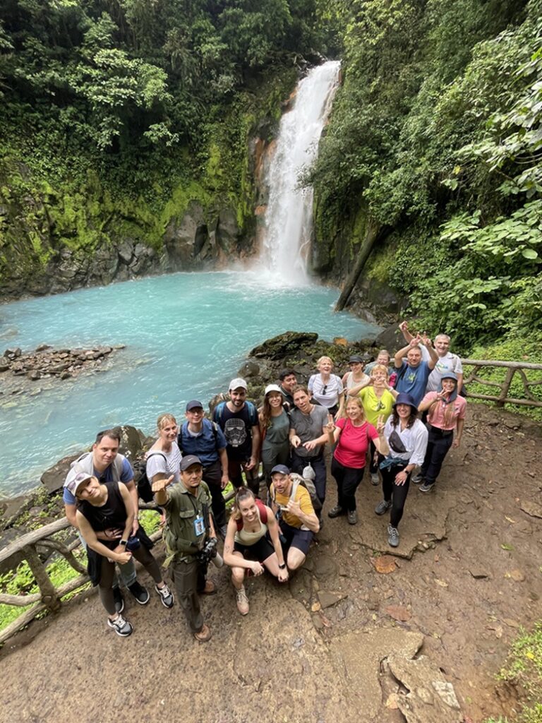 costa_rica_rio_celeste_csoportos_kalandutazas_1