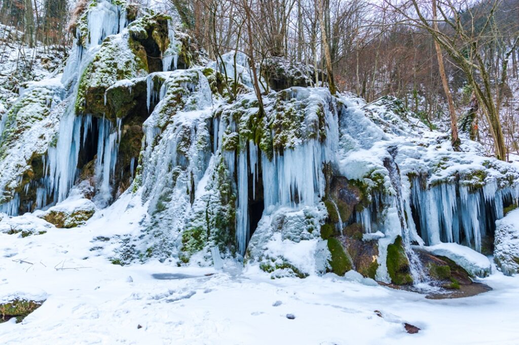 Frozen,Beusnita,Waterfall,,Romania